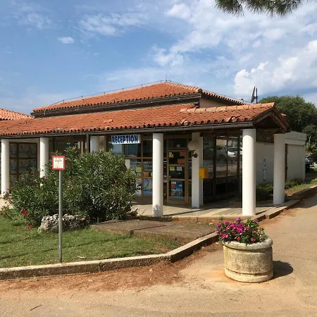 House Barbariga Nyaraló *